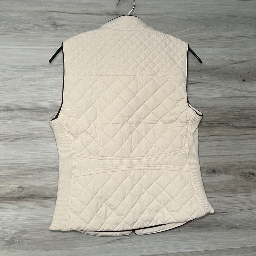 NWT- Active USA Women's Quilted Vest with Suede Piping, Ivory - Picture 4 of 4
